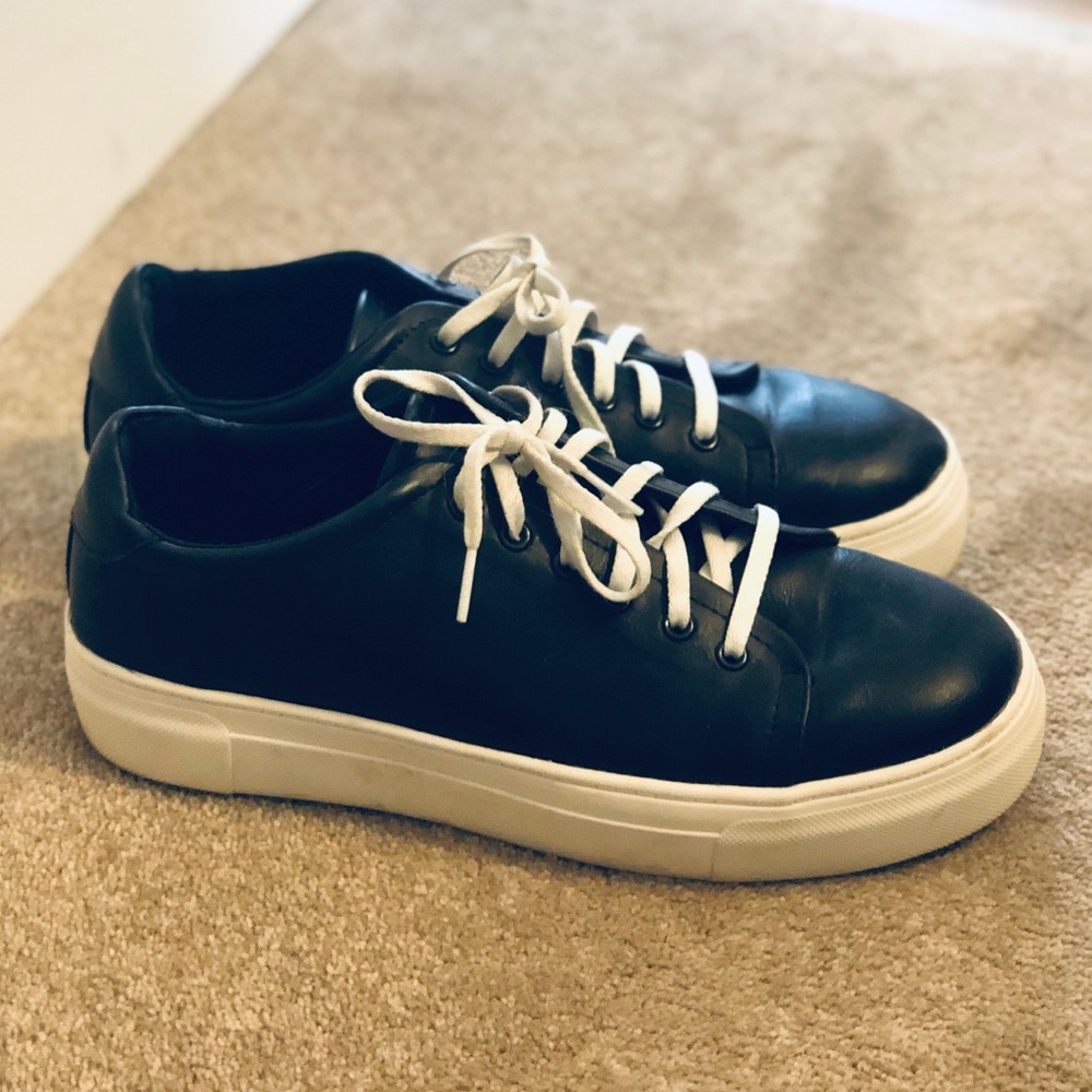Universal Thread platform sneakers - Picture 3 of 6